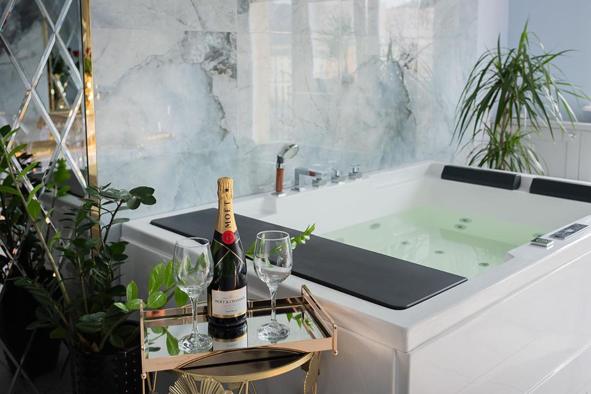 Apartament Jacuzzi Гдыня Экстерьер фото